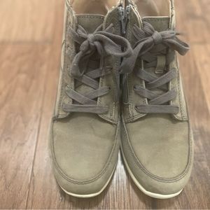 Vionic Shawna Slate Grey size 8.5